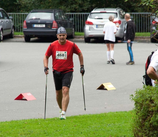 Zieleinlauf: Matthias M. Meringer beim 11. Fichtelgebirgs-Nordic-Walking-Marathon 2014